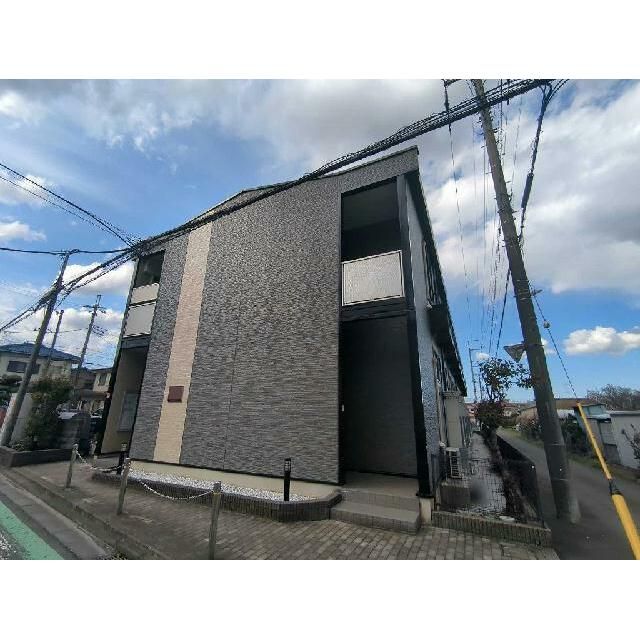 �����s�����q�s�󕪕���561-2�̃A�p�[�g�̌����O��