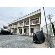 �����s�����q�s�Œ��P����8-14�̃A�p�[�g�̌����O��