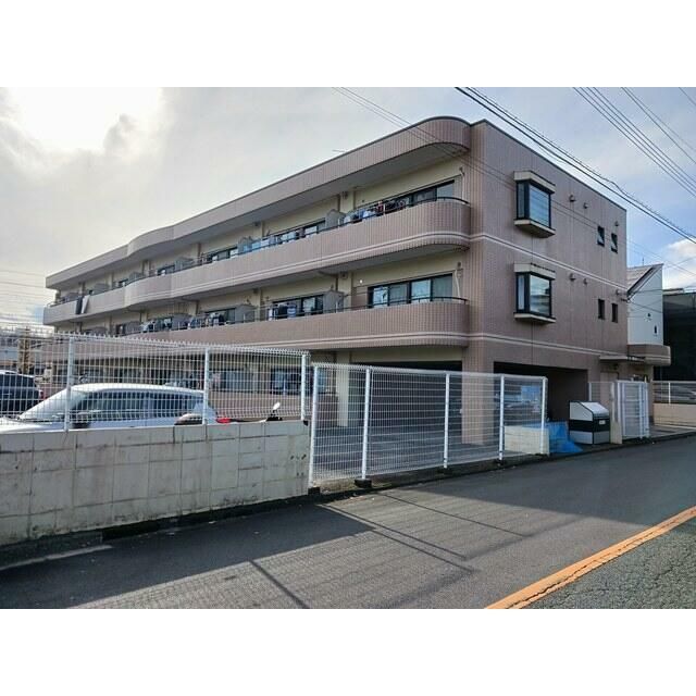 �����s����s�����u�U����3-3�̃}���V�����̌����O��