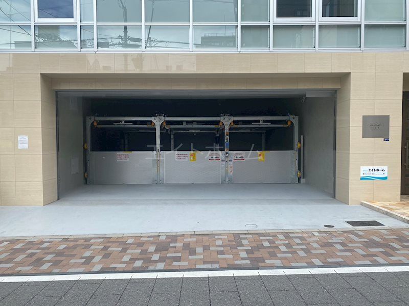 �����s�����q�s��l���Q���ڂ̒��ԏ�̌����O��