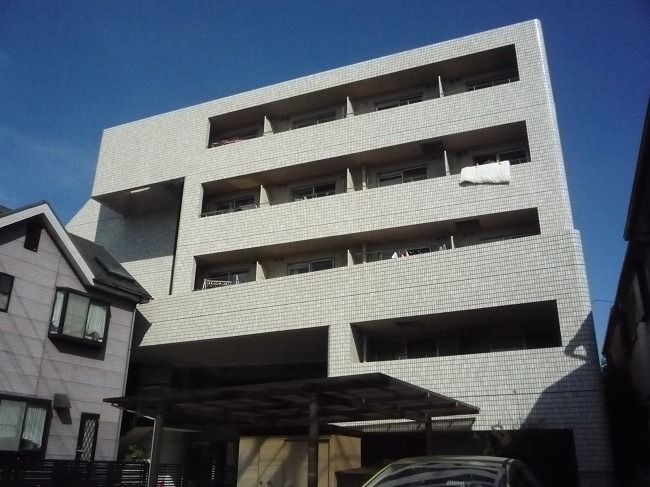 �����s�����q�s�����R���Q����9-10�̃}���V�����̌����O��