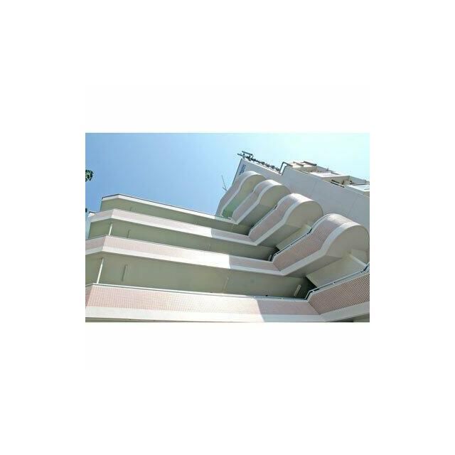 �����s�����q�s������178-42�̃}���V�����̌����O��