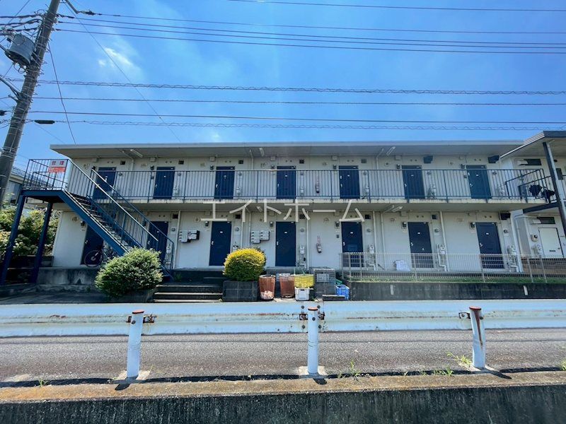 �����s�����q�s���665-2�̃A�p�[�g�̌����O��