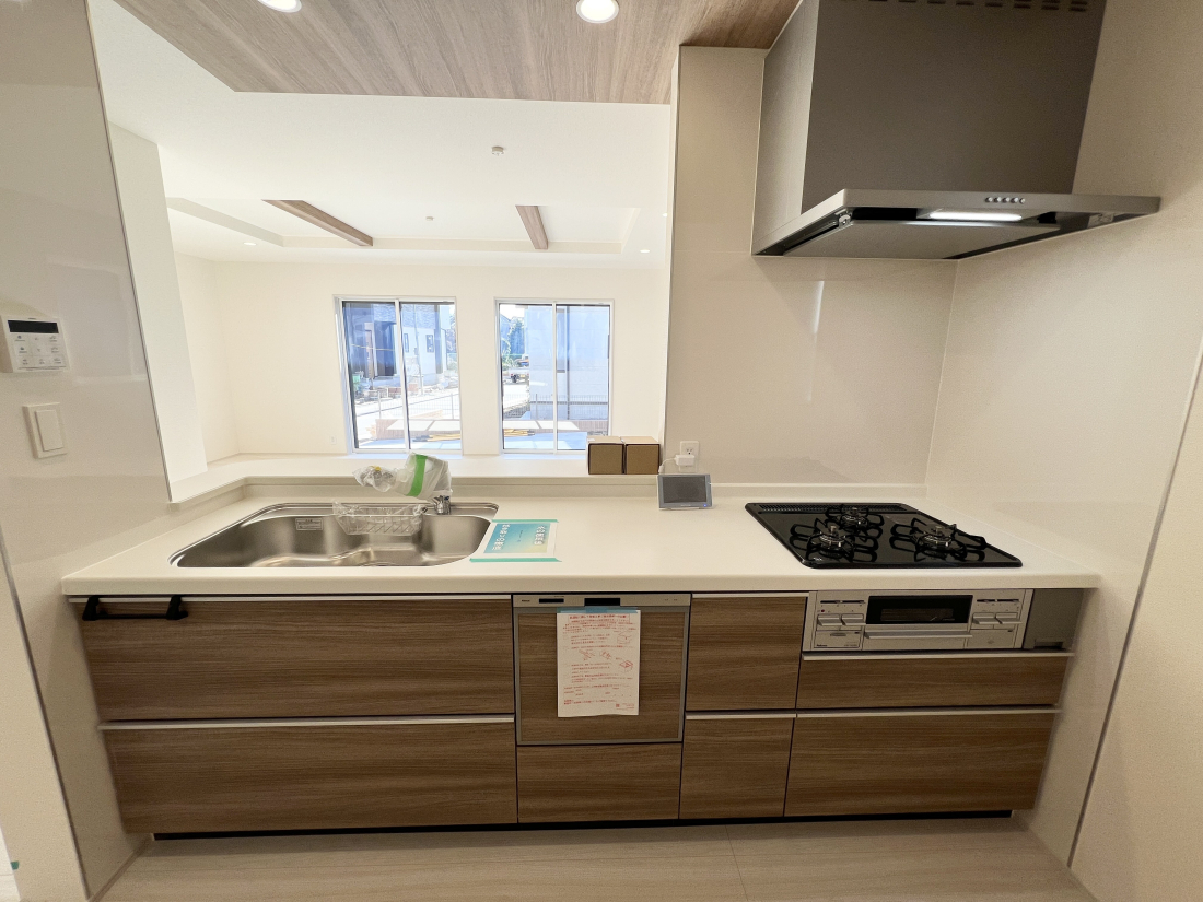 �����s�����q�s�茴���̐V�z��ˌ��ẴL�b�`��