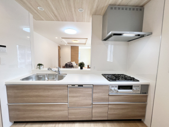 �����s�����q�s�茴���̐V�z��ˌ��ẴL�b�`��