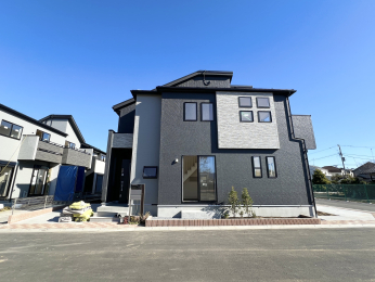 �����s�����q�s�茴���̐V�z��ˌ��Ă̑O�ʓ��H�܂ތ��n�ʐ^