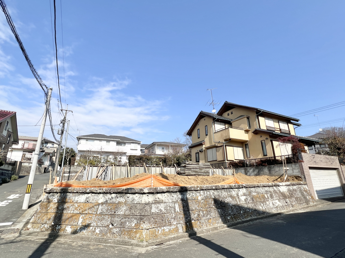 �����s�����q�s���[���̐V�z��ˌ��Ă̌��n�O�ώʐ^