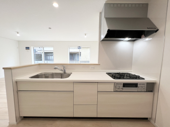 �����s�����q�s��y�����̐V�z��ˌ��ẴL�b�`��