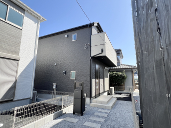 �����s�����q�s��y�����̐V�z��ˌ��Ă̌��n�O�ώʐ^