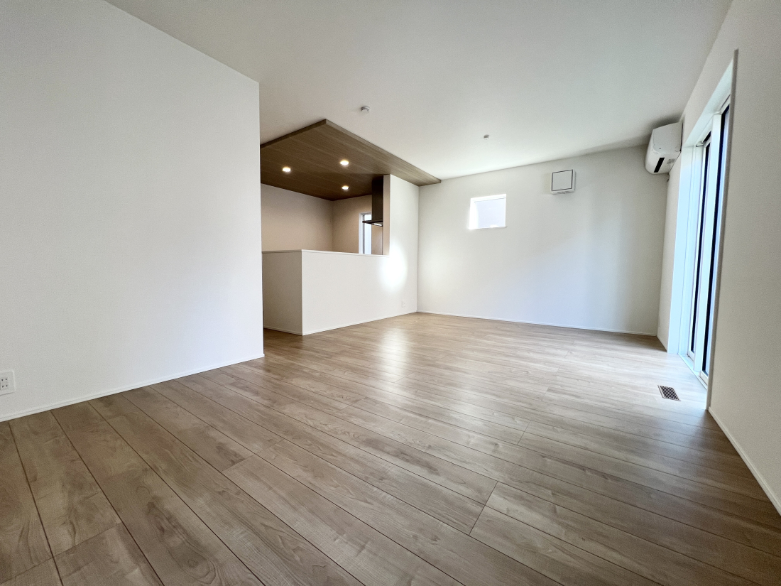 �����s�����q�s������̐V�z��ˌ��Ẵ��r���O