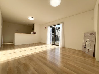 �����s�����q�s������̐V�z��ˌ��Ẵ��r���O