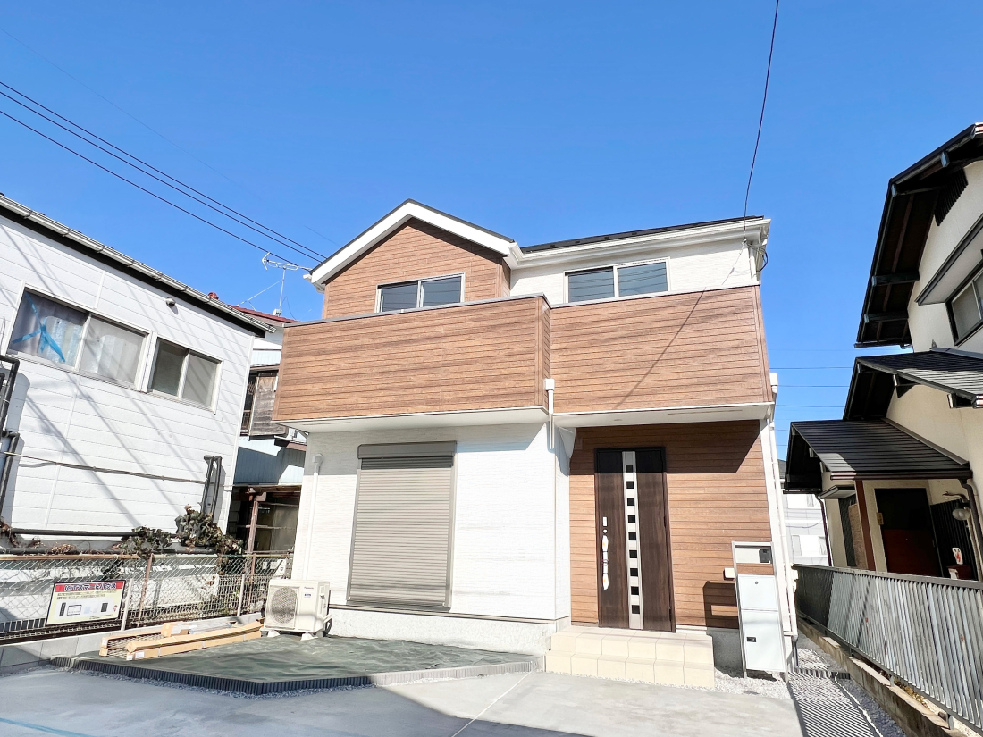 �����s�����q�s�l�J���̐V�z��ˌ��Ă̌��n�O�ώʐ^