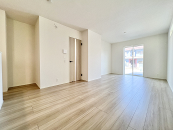 �����s�����q�s���������̐V�z��ˌ��Ẵ��r���O