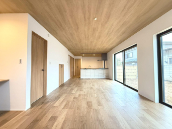 �����s�����q�s�߂����3���ڂ̐V�z��ˌ��Ẵ��r���O