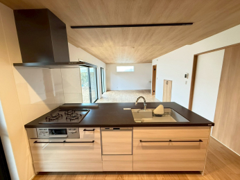 �����s�����q�s�߂����3���ڂ̐V�z��ˌ��ẴL�b�`��