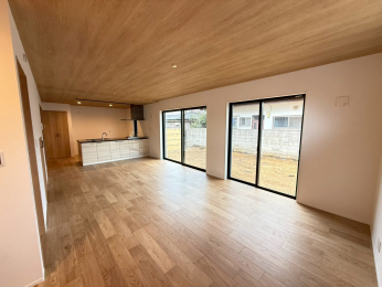 �����s�����q�s�߂����3���ڂ̐V�z��ˌ��Ẵ��r���O