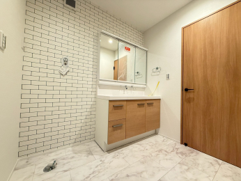 �����s�����q�s�߂����3���ڂ̐V�z��ˌ��Ă̐��ʑ�E���ʏ�