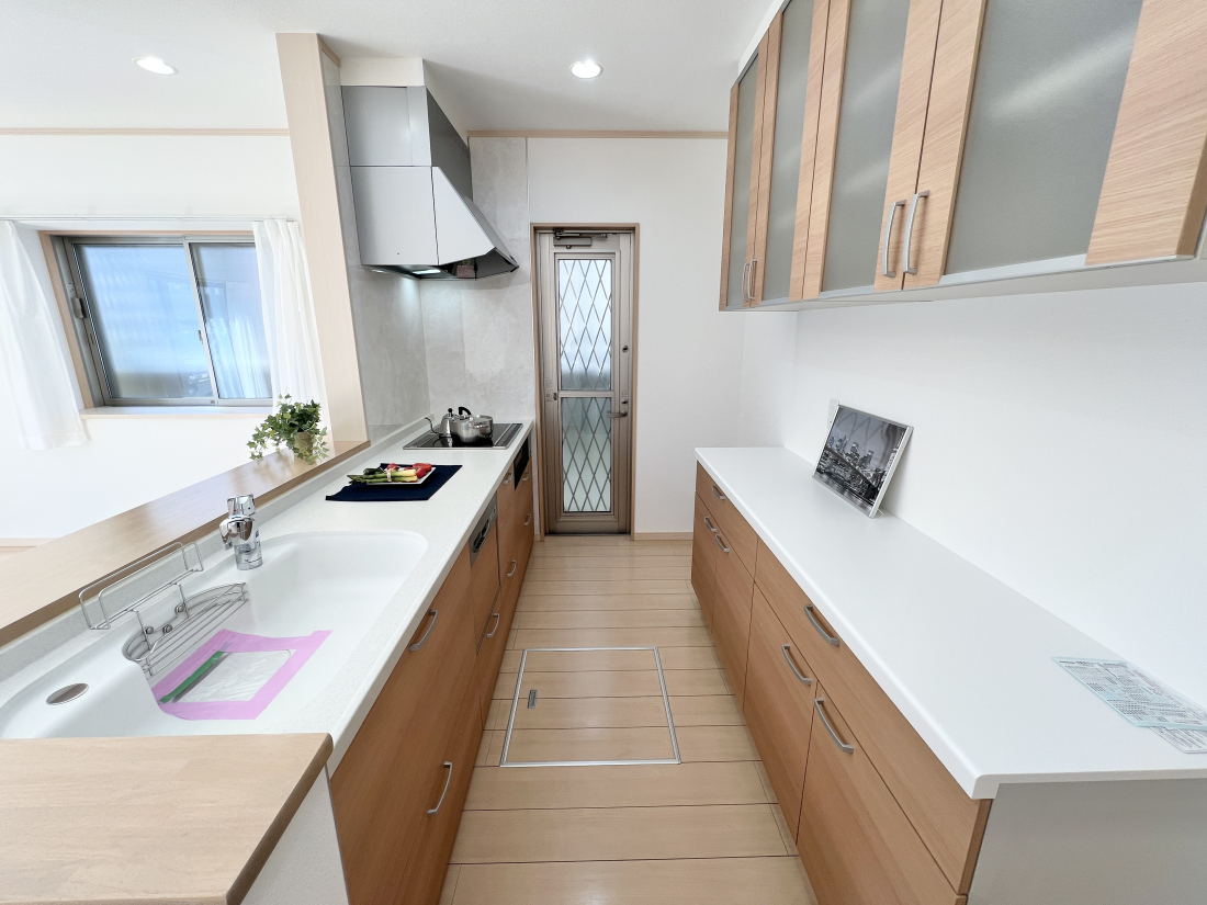 �����s�����q�s��J���̒��È�ˌ��ẴL�b�`��