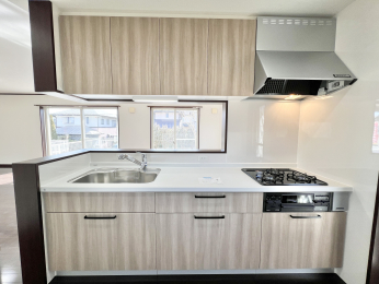 �����s�����q�s�������q��2���ڂ̒��È�ˌ��ẴL�b�`��