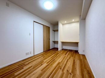 �����s�����q�s���c���̒��Ã}���V�����̃��r���O�ȊO�̋���