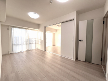 �����s�����q�s�Ǖ��������q�s���R��ꏬ�w�Z�����q�s���c���w�Z�̒��Ã}���V�����̃��r���O