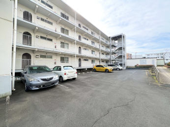 �����s�����q�s�U�c��5���ڂ̒��Ã}���V�����̒��ԏ�