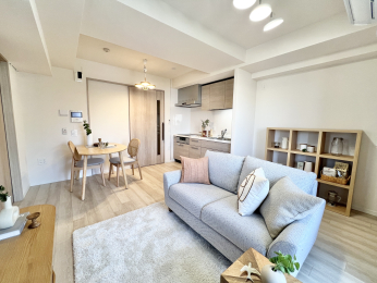 �����s�����q�s��a�c��5���ڔ����q�s��\���w�Z�����q�s�Ђ�ǂ�R���w�Z�̒��Ã}���V�����̃��r���O