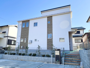 �����s�����q�s�k���1���ڂ̐V�z��ˌ��Ă̌��n�O�ώʐ^