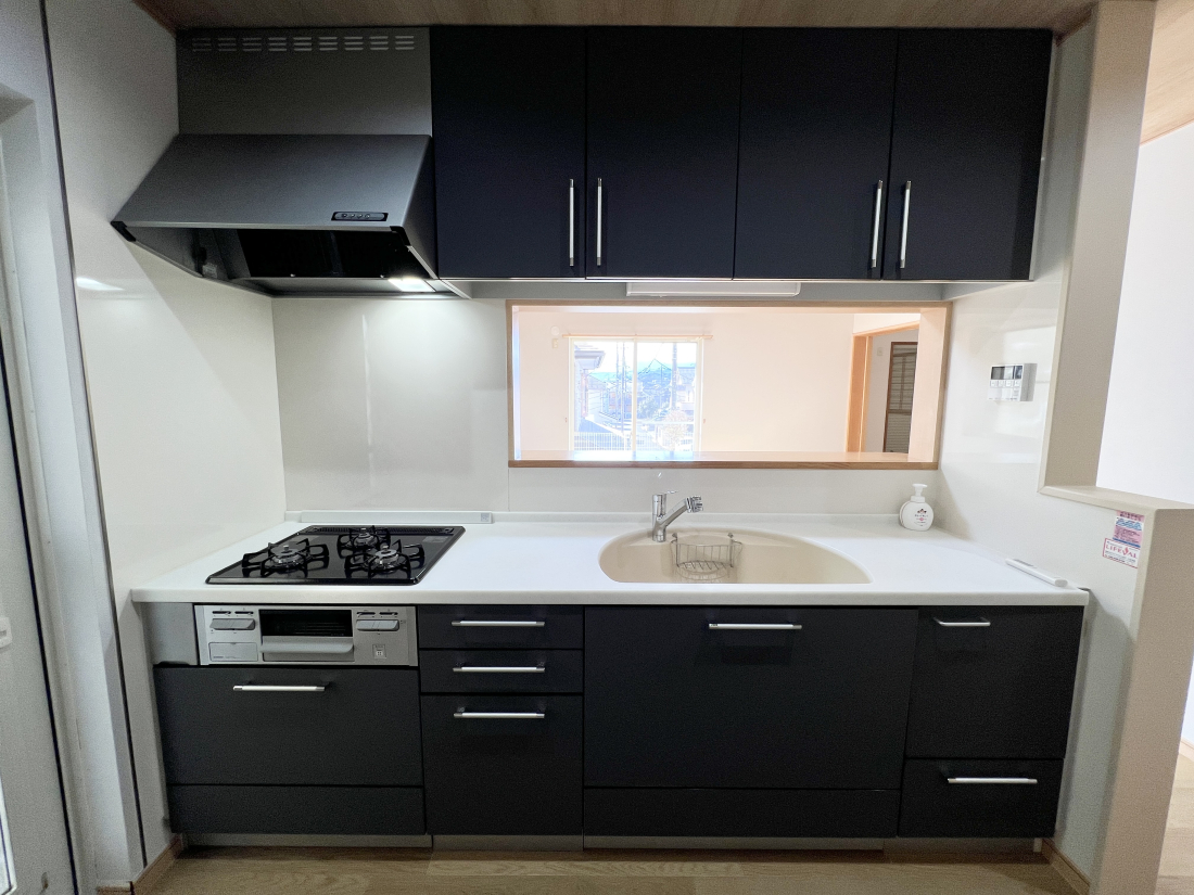 �����s�����q�s���쒬�̒��È�ˌ��ẴL�b�`��