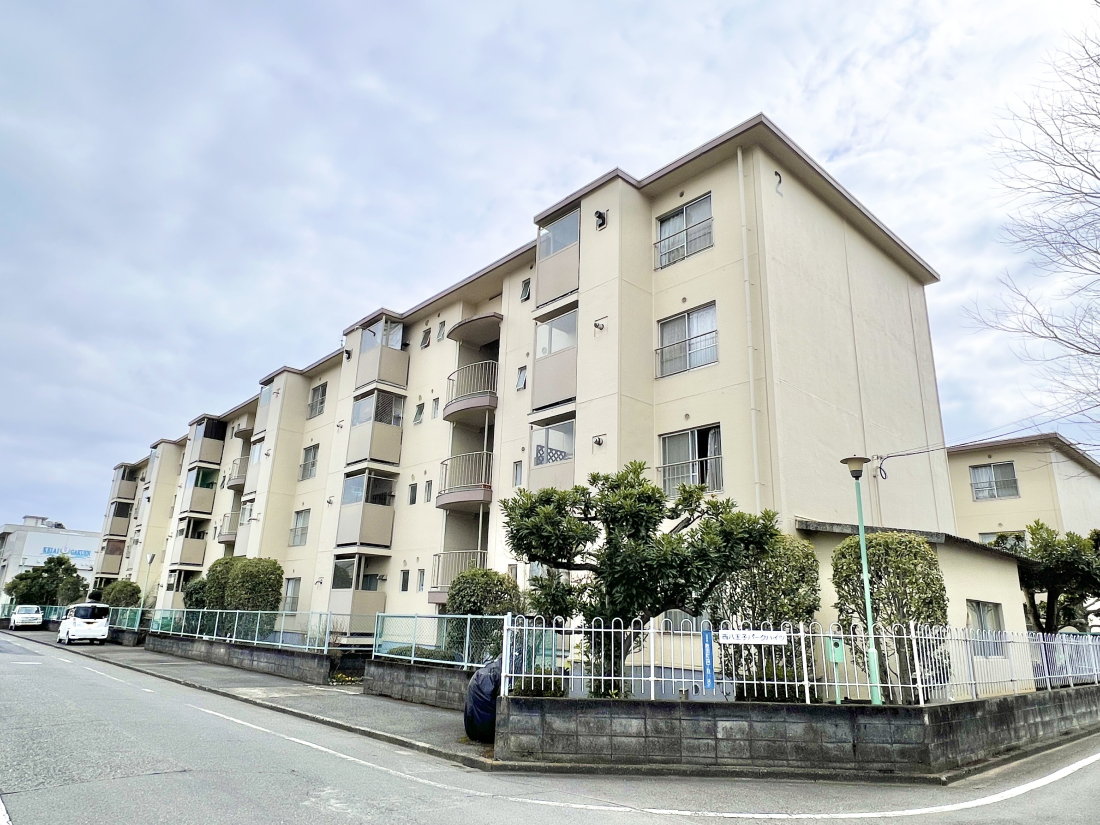 �����s�����q�s�U�c��4���ڂ̒��Ã}���V�����̌��n�O�ώʐ^