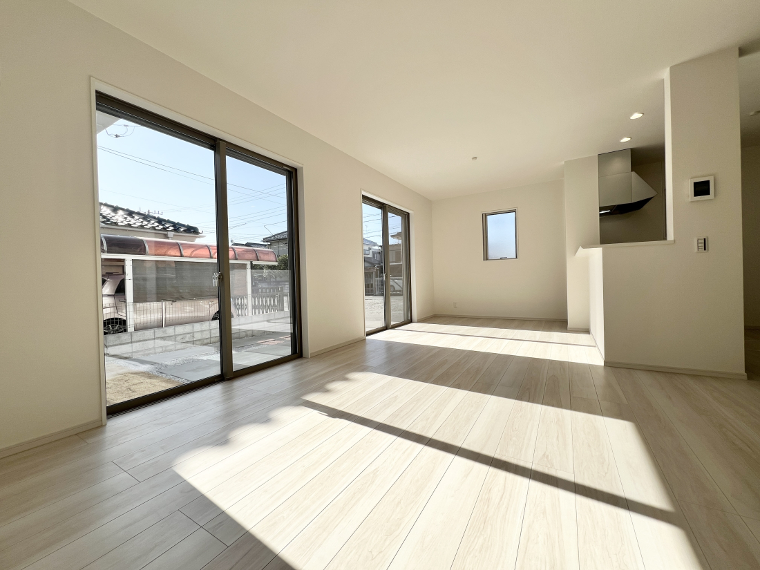 �����s����s�����R5���ڂ̐V�z��ˌ��Ẵ��r���O