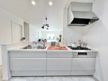 �����s�����q�s�䒬2���ڂ̐V�z��ˌ��ẴL�b�`��