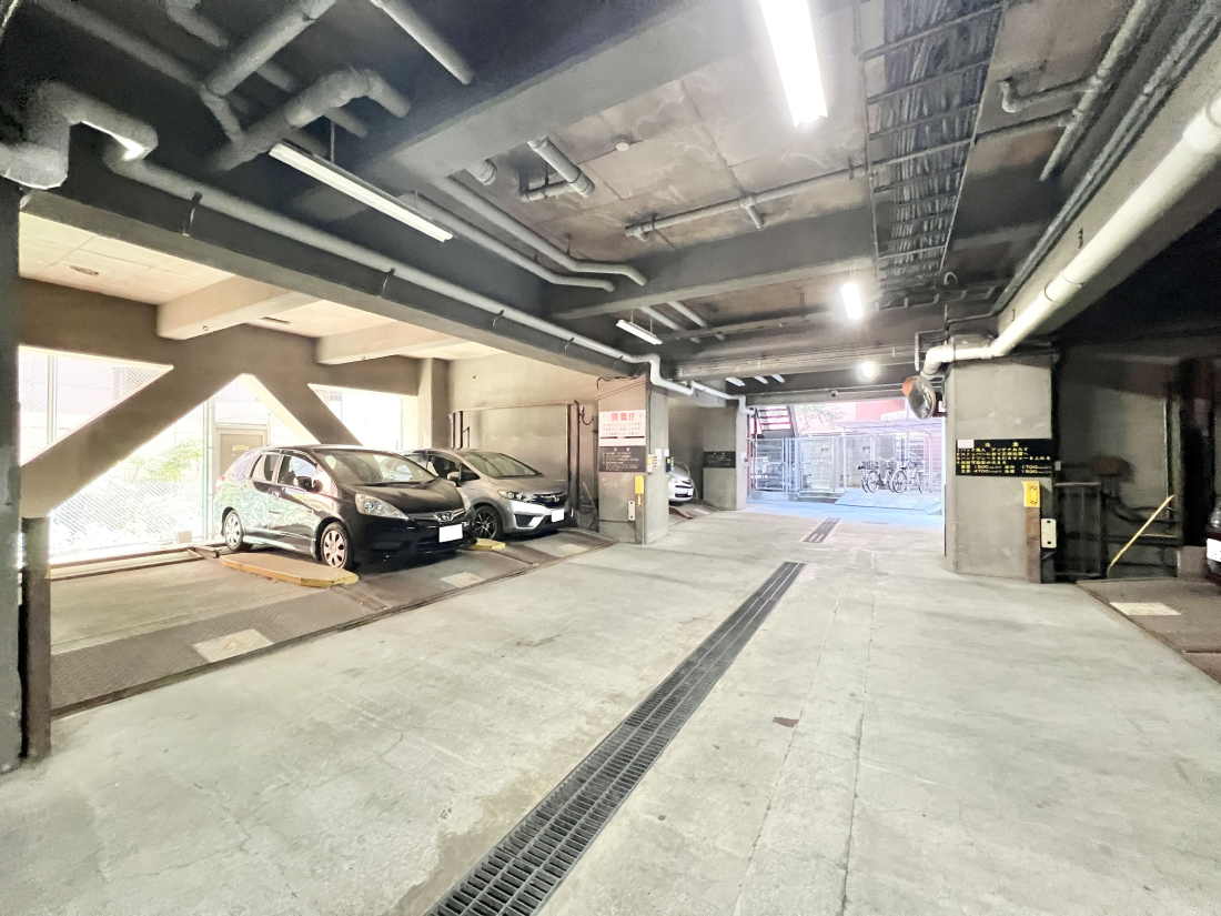 �����s�����q�s���_��4���ڂ̒��Ã}���V�����̒��ԏ�