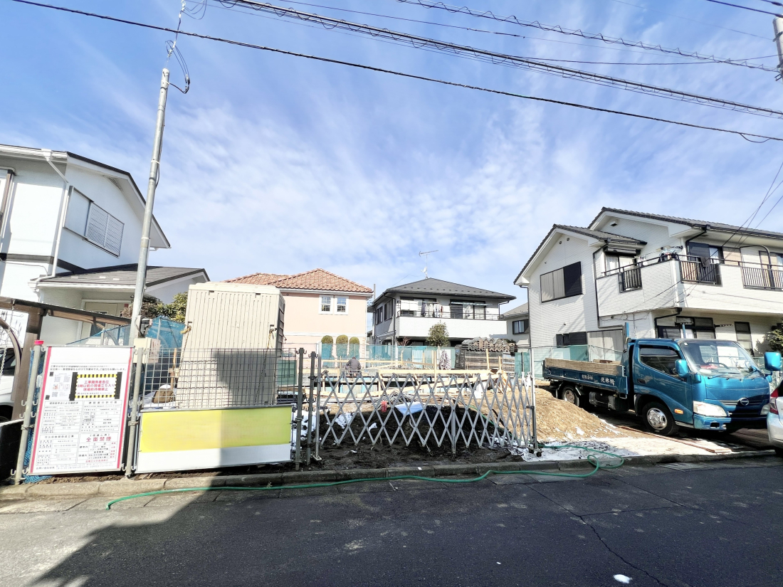 �����s�����q�s�k���1���ڂ̐V�z��ˌ��Ă̌��n�O�ώʐ^