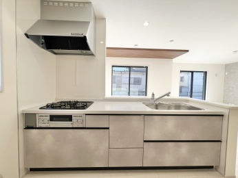 �����s�����q�s�v�ێR��2���ڂ̐V�z��ˌ��ẴL�b�`��