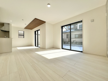 �����s�����q�s�v�ێR��2���ڂ̐V�z��ˌ��Ẵ��r���O