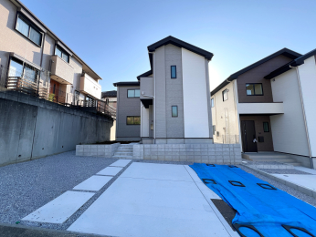 �����s�����q�s���q2���ڂ̐V�z��ˌ��Ă̌��n�O�ώʐ^