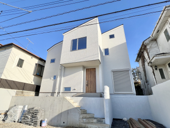 �����s�����q�s����쒬�̐V�z��ˌ��Ă̌��n�O�ώʐ^