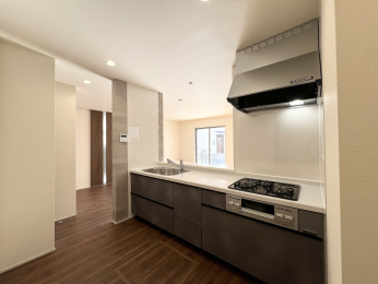 �����s�����q�s��a�c��3���ڂ̐V�z��ˌ��ẴL�b�`��