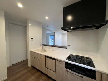 �����s�����q�s���P�u2���ڂ̐V�z��ˌ��ẴL�b�`��