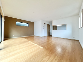 �����s�����q�s���������̐V�z��ˌ��Ẵ��r���O