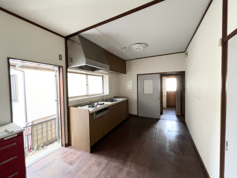 �����s�����q�s���쒬�̒��È�ˌ��ẴL�b�`��