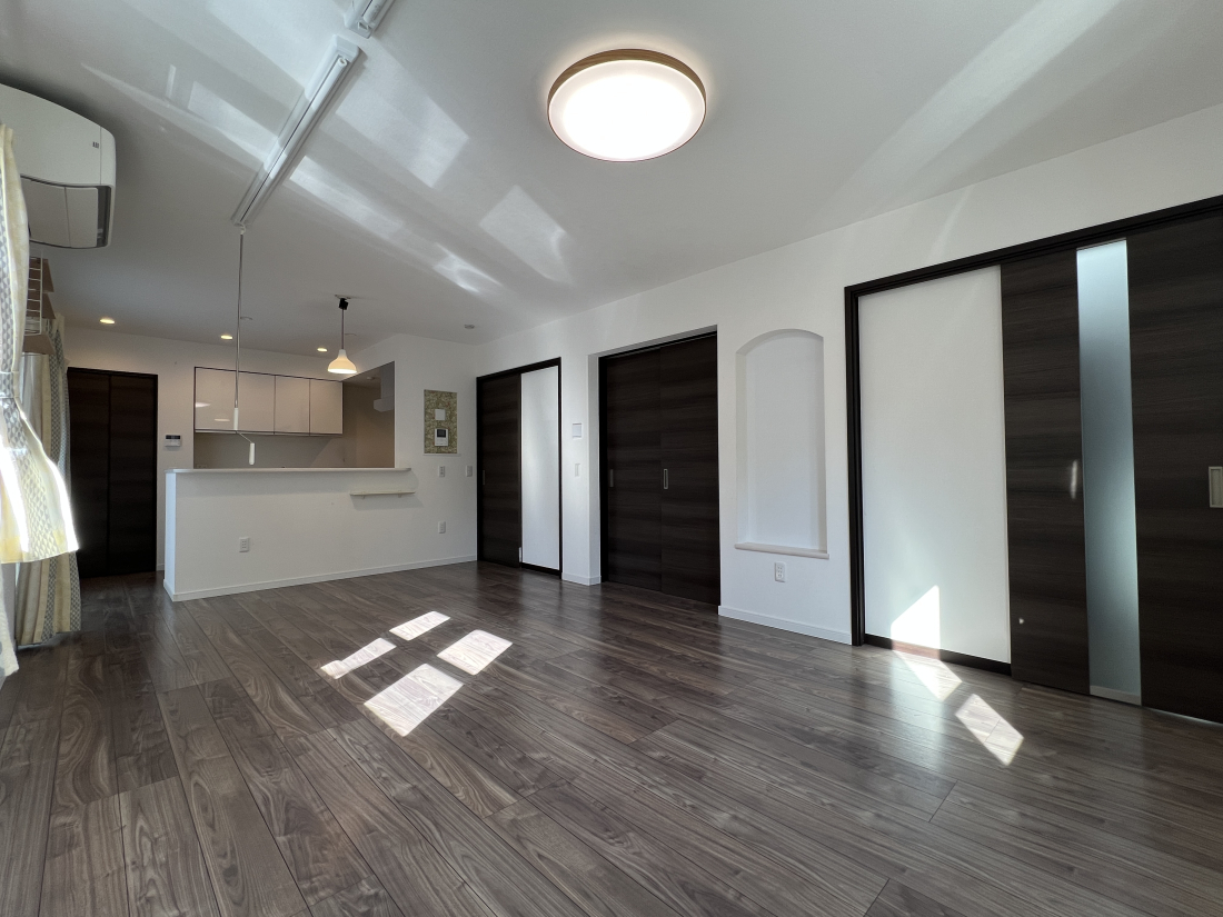 �����s�����q�s�q����1���ڂ̒��È�ˌ��Ẵ��r���O