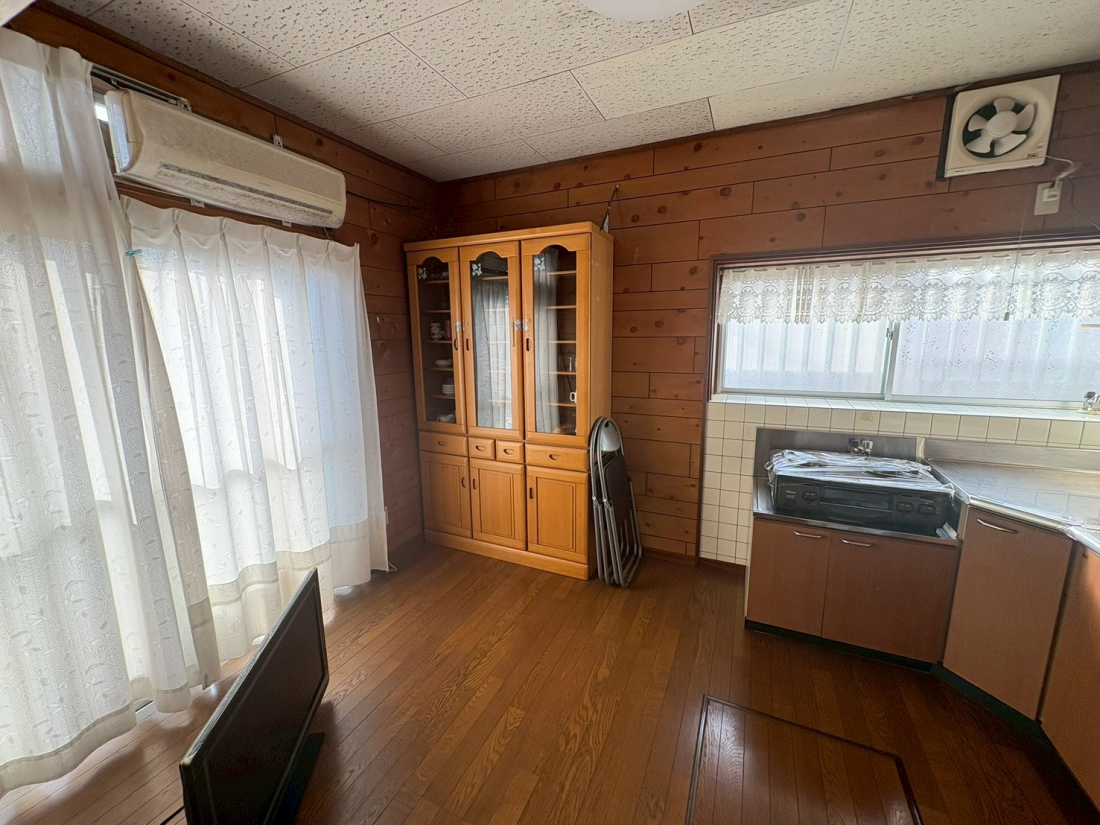 �����s�����q�s������̒��È�ˌ��Ẵ��r���O