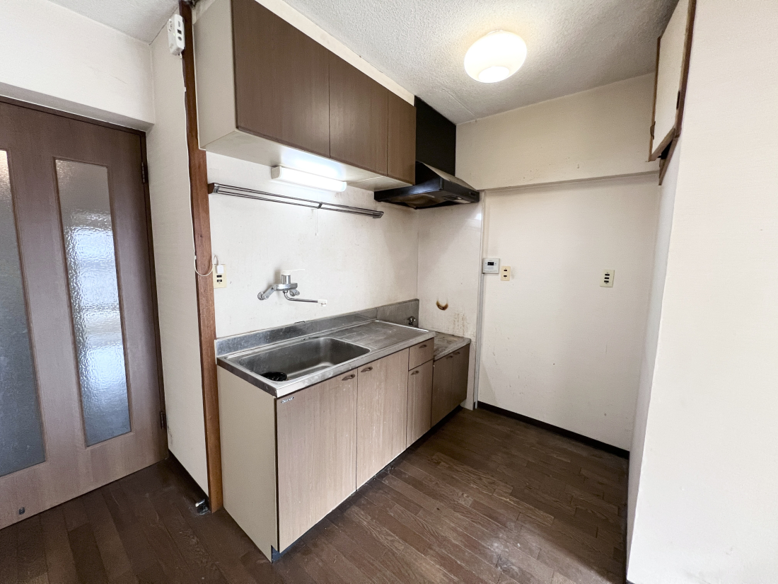 �����s�����q�s���c���̒��Ã}���V�����̃L�b�`��