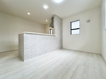 �����s�����q�s�R�c���̐V�z��ˌ��Ẵ��r���O