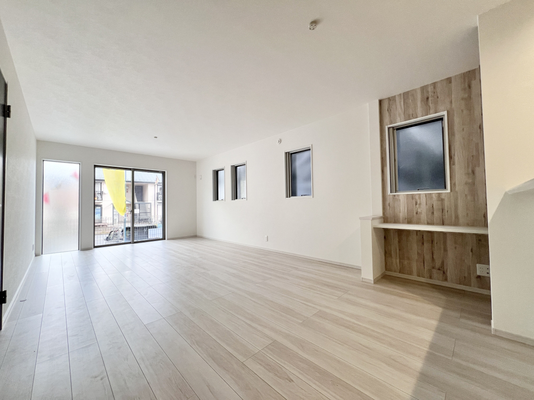 �����s�����q�s���[���̐V�z��ˌ��Ẵ��r���O