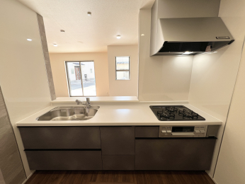 �����s�����q�s��a�c��3���ڂ̐V�z��ˌ��ẴL�b�`��