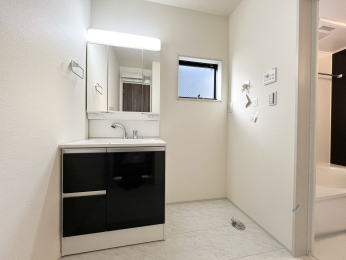 �����s�����q�s��J���̐V�z��ˌ��Ă̐��ʑ�E���ʏ�