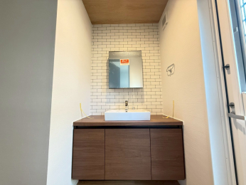 �����s�����q�s�߂����3���ڂ̐V�z��ˌ��Ă̐��ʑ�E���ʏ�